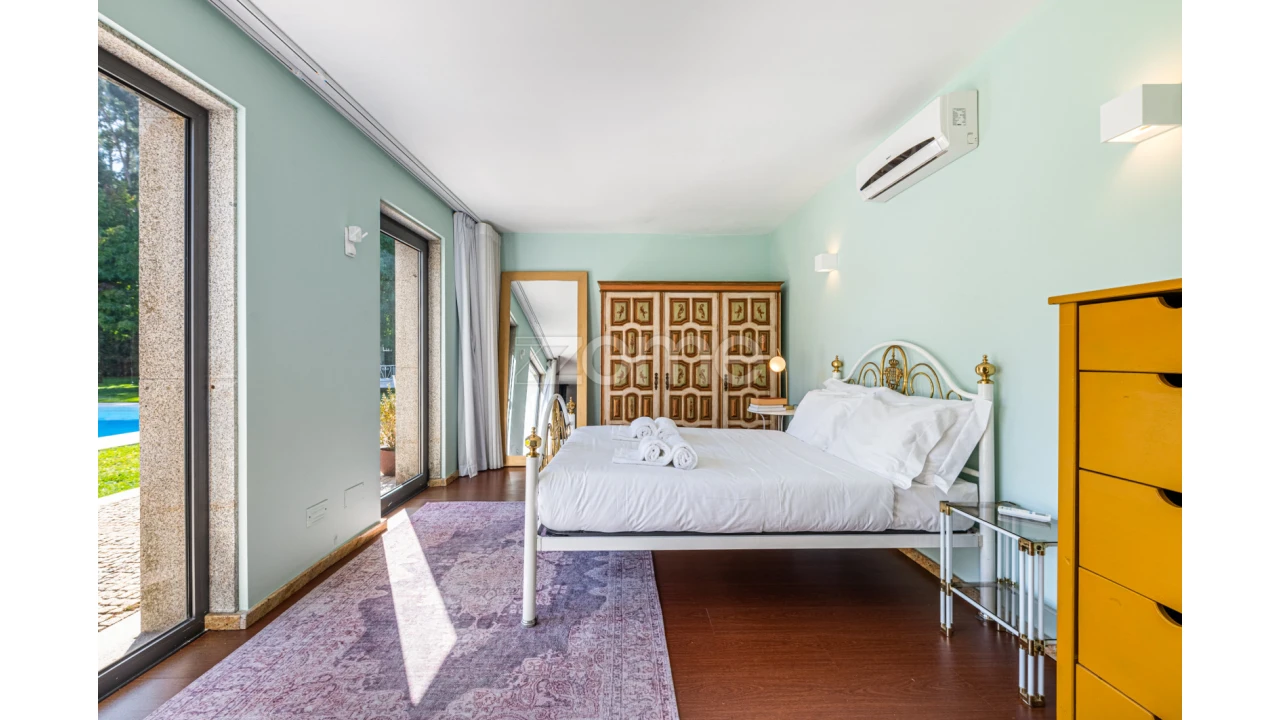 Moradia T5 para Venda em Vila Nova de Anha Foto 63