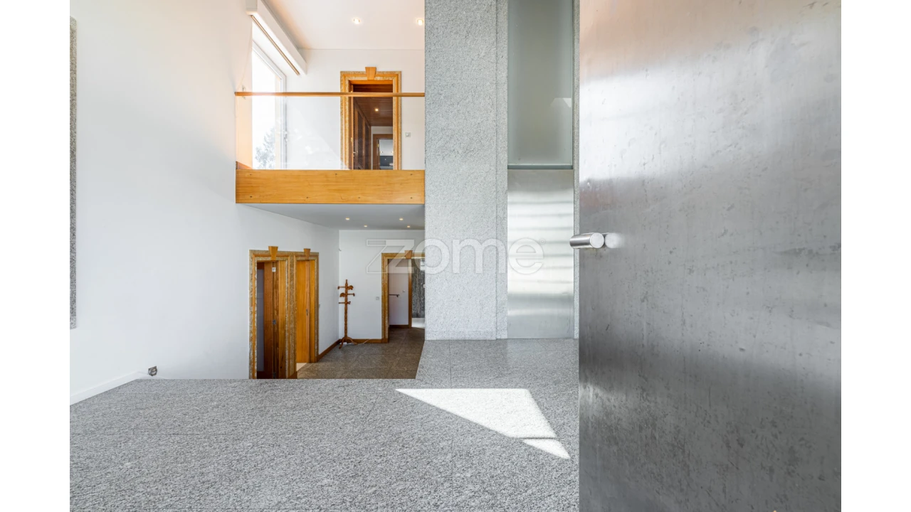 Moradia T5 para Venda em Vila Nova de Anha Foto 8