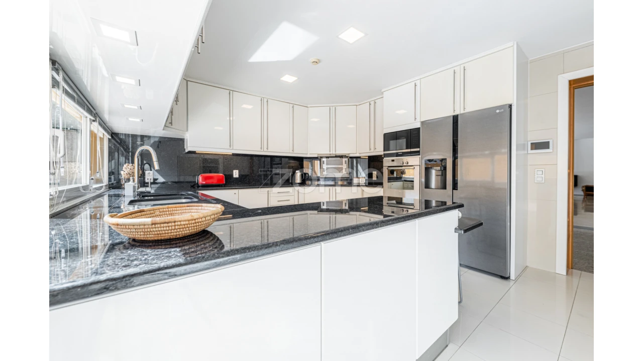 Moradia T5 para Venda em Vila Nova de Anha Foto 17