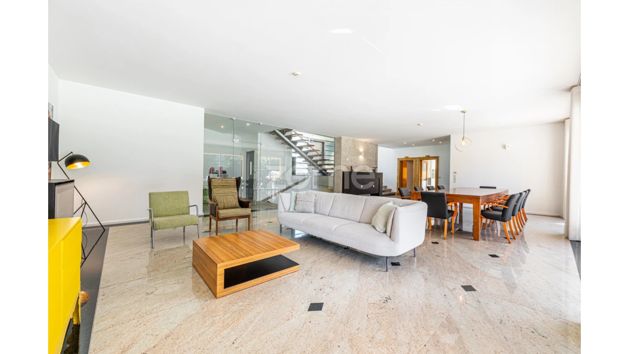 Moradia T5 para Venda em Vila Nova de Anha Foto 11