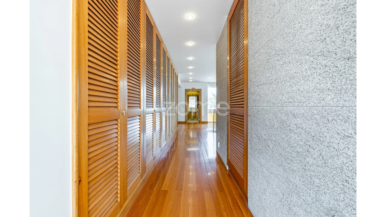 Moradia T5 para Venda em Vila Nova de Anha Foto 39