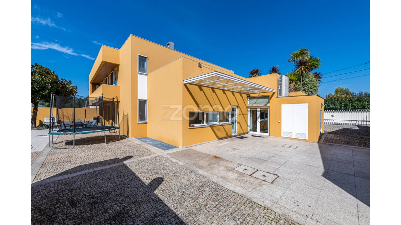 Moradia T5 para Venda em Vila Nova de Anha Foto 47