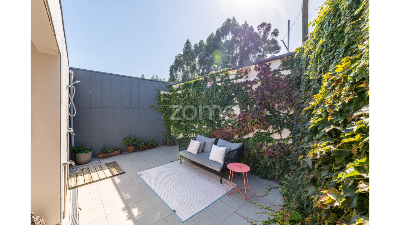 Moradia T5 para Venda em Vila Nova de Anha Foto 68