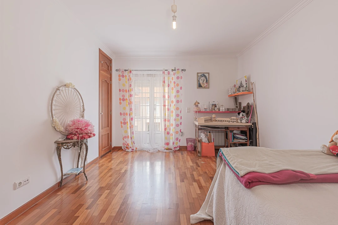 Moradia T4 para Venda em Silveira Foto 23