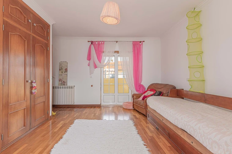 Moradia T4 para Venda em Silveira Foto 19