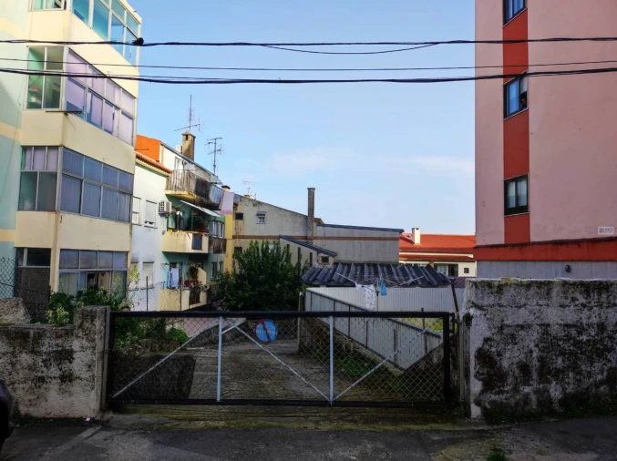 Garagem para Venda em Covilhã e Canhoso Foto 8