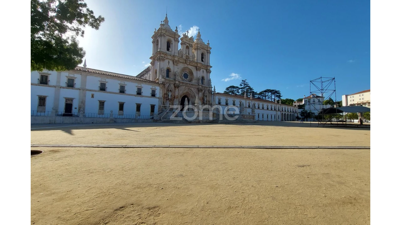 Negócio para Venda em Alcobaça e Vestiaria Foto 29