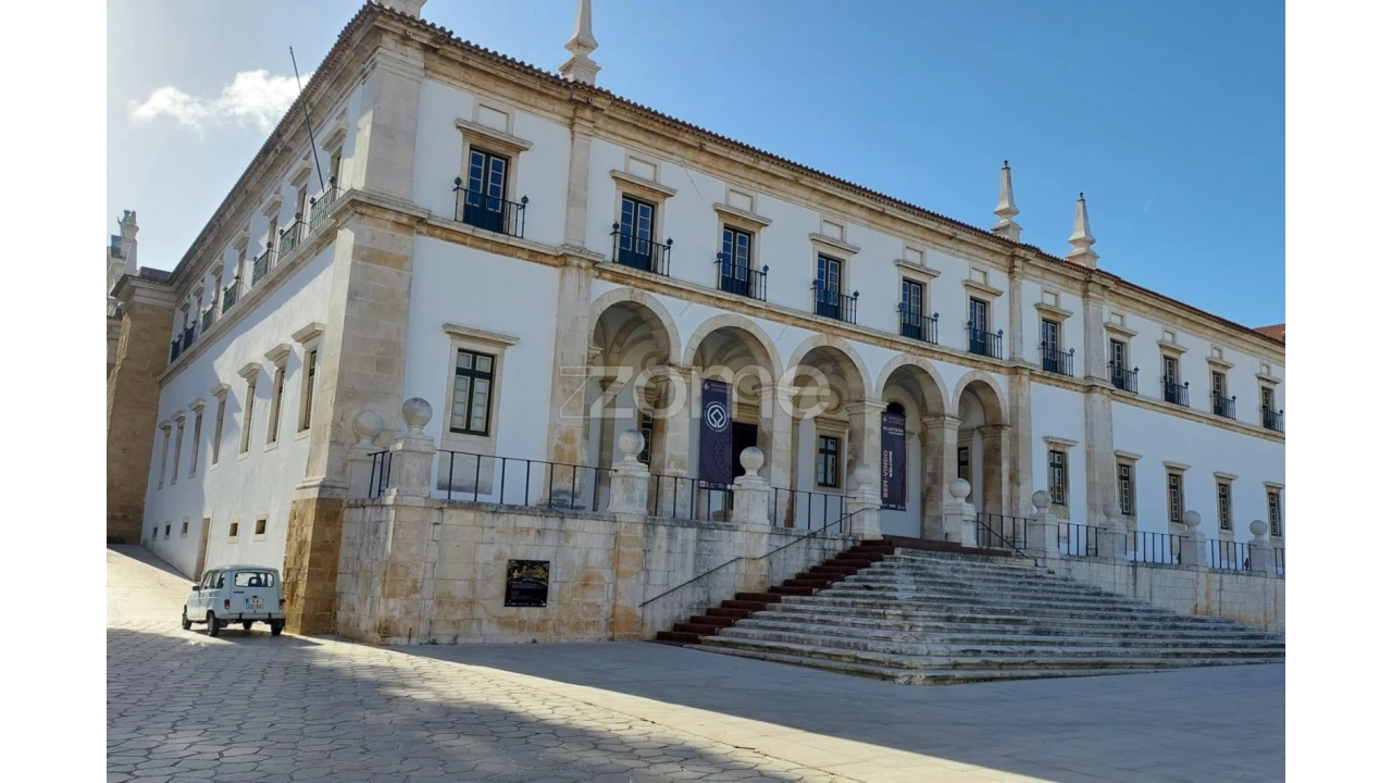 Negócio para Venda em Alcobaça e Vestiaria Foto 30