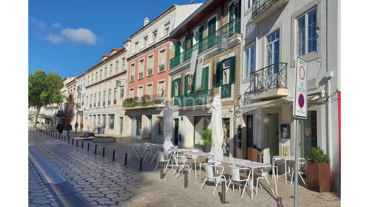 Negócio para Venda em Alcobaça e Vestiaria Foto 10