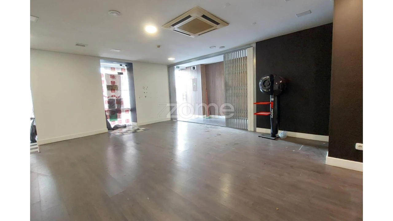 Negócio para Venda em Alcobaça e Vestiaria Foto 18