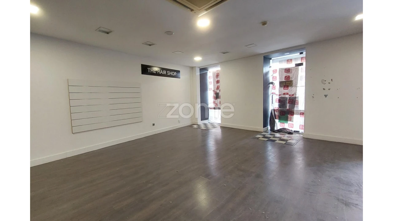 Negócio para Venda em Alcobaça e Vestiaria Foto 19