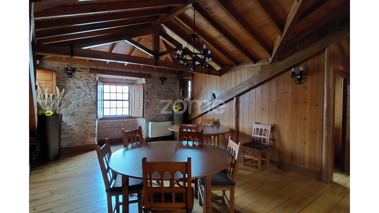 Negócio para Venda em Alcobaça e Vestiaria Foto 49