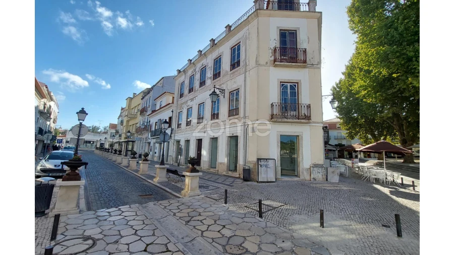 Negócio para Venda em Alcobaça e Vestiaria Foto 8