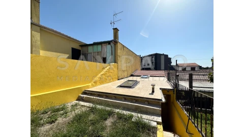 Moradia T2 para Venda em Campanhã