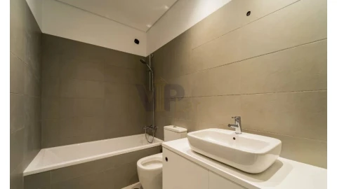 Apartamento T3 para Venda em Cedofeita, Santo Ildefonso, Sé, Miragaia, São Nicolau e Vitória