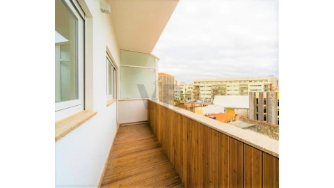 Apartamento T3 para Venda em Cedofeita, Santo Ildefonso, Sé, Miragaia, São Nicolau e Vitória