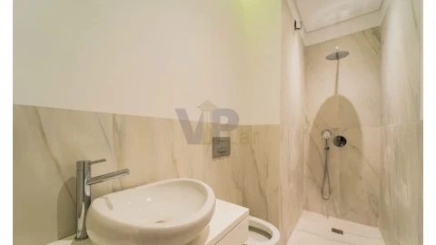 Apartamento T3 para Venda em Cedofeita, Santo Ildefonso, Sé, Miragaia, São Nicolau e Vitória