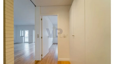Apartamento T3 para Venda em Cedofeita, Santo Ildefonso, Sé, Miragaia, São Nicolau e Vitória