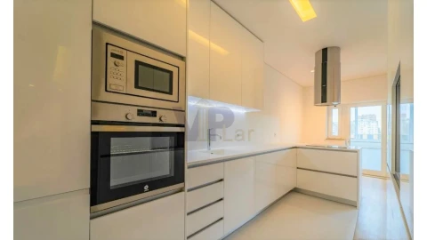 Apartamento T3 para Venda em Cedofeita, Santo Ildefonso, Sé, Miragaia, São Nicolau e Vitória