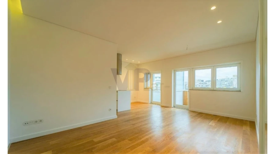 Apartamento T3 para Venda em Cedofeita, Santo Ildefonso, Sé, Miragaia, São Nicolau e Vitória