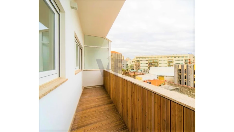 Apartamento T3 para Venda em Cedofeita, Santo Ildefonso, Sé, Miragaia, São Nicolau e Vitória Foto 15