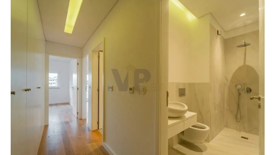 Apartamento T3 para Venda em Cedofeita, Santo Ildefonso, Sé, Miragaia, São Nicolau e Vitória Foto 10