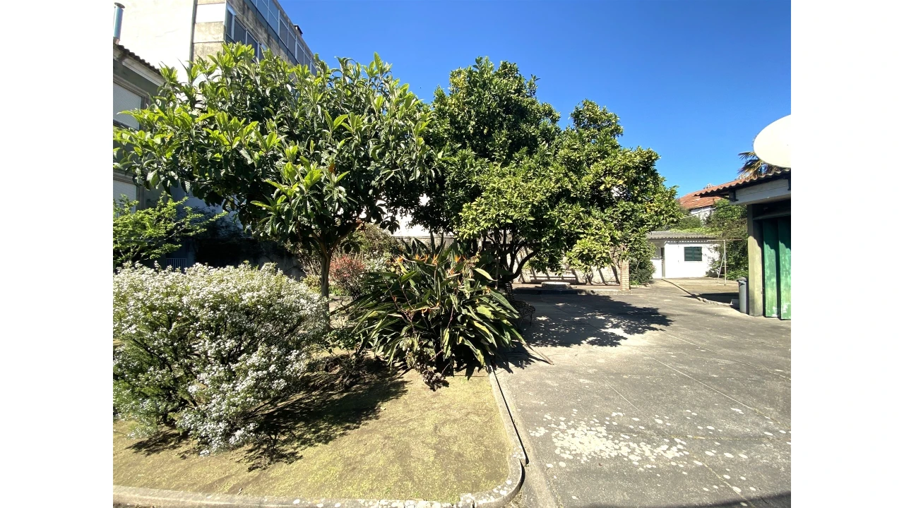 Moradia T9 para Venda em Bonfim Foto 19