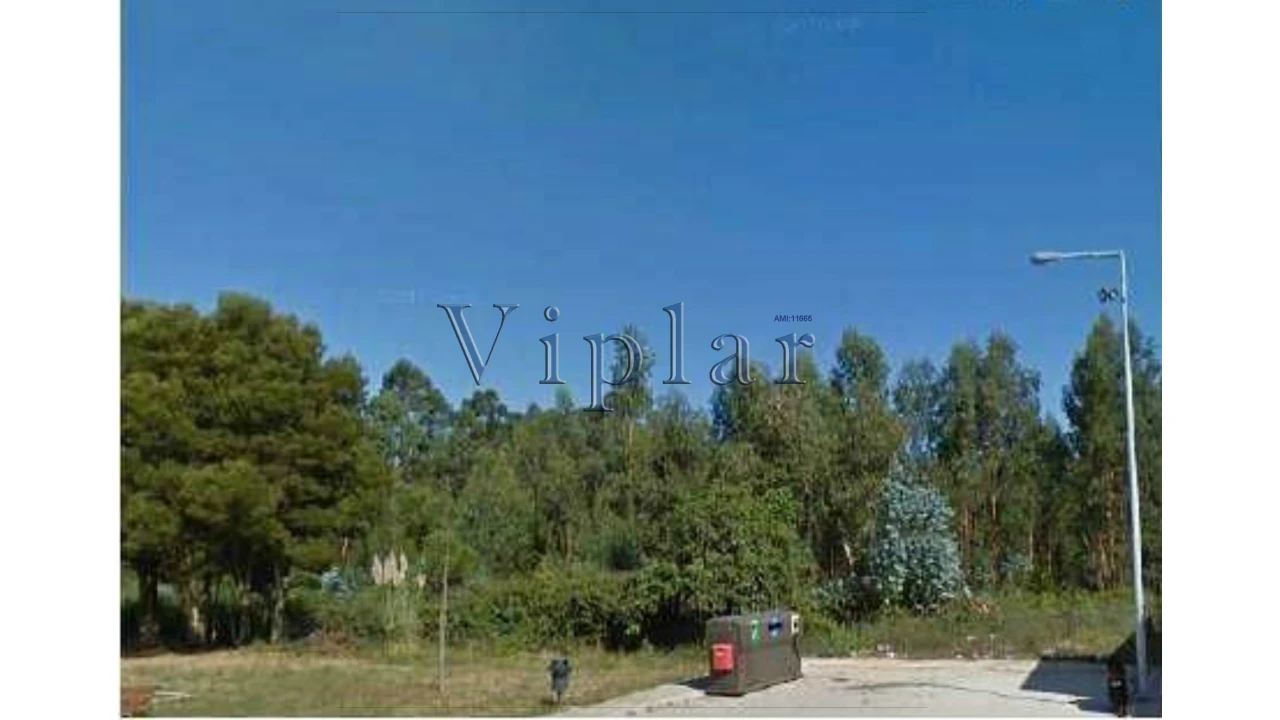 Terreno para Venda em Moreira Foto 1