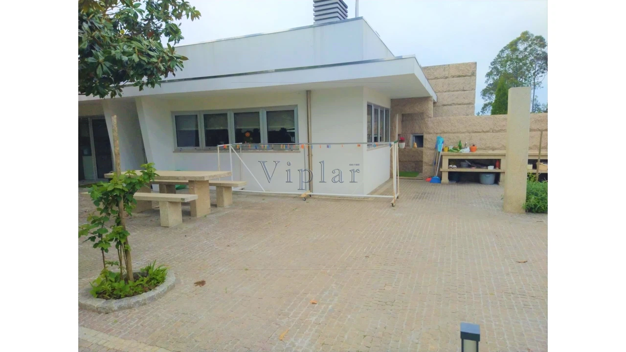 Moradia T6 para Venda em Alfena Foto 6