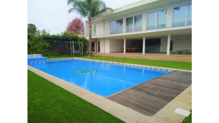 Moradia T6 para Venda em Alfena Foto 2