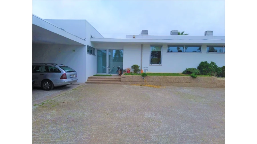 Moradia T6 para Venda em Alfena Foto 56