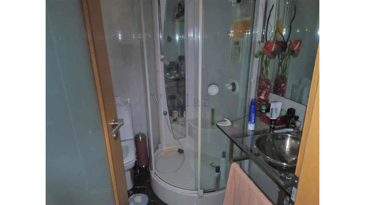 Moradia T6 para Venda em Alfena Foto 42