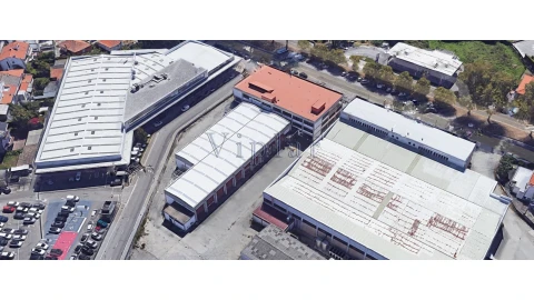 Armazém para Venda em Ramalde
