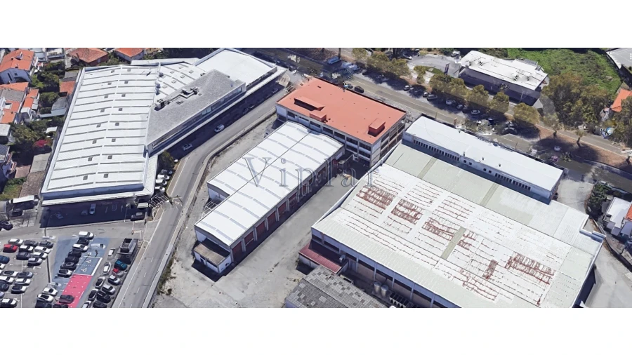 Armazém para Venda em Ramalde Foto 3