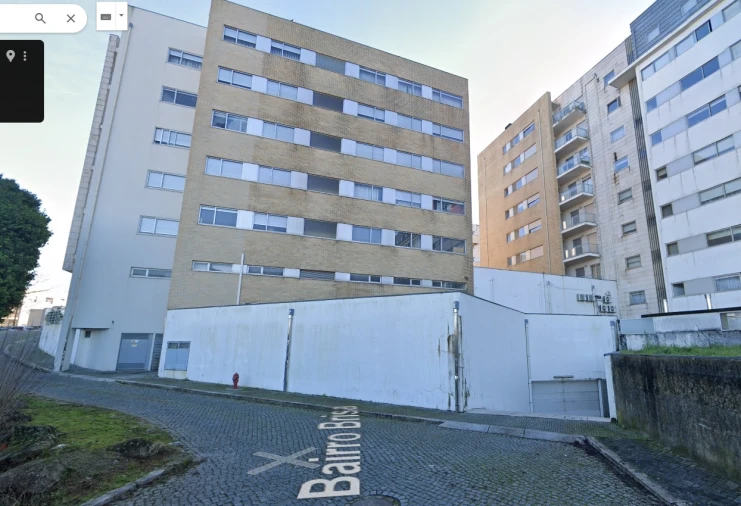 Garagem para Venda em Pedrouços Foto 13