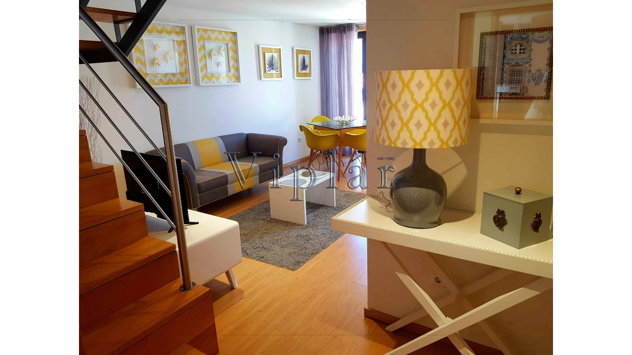 Prédio para Venda em Santa Marinha e São Pedro da Afurada Foto 6