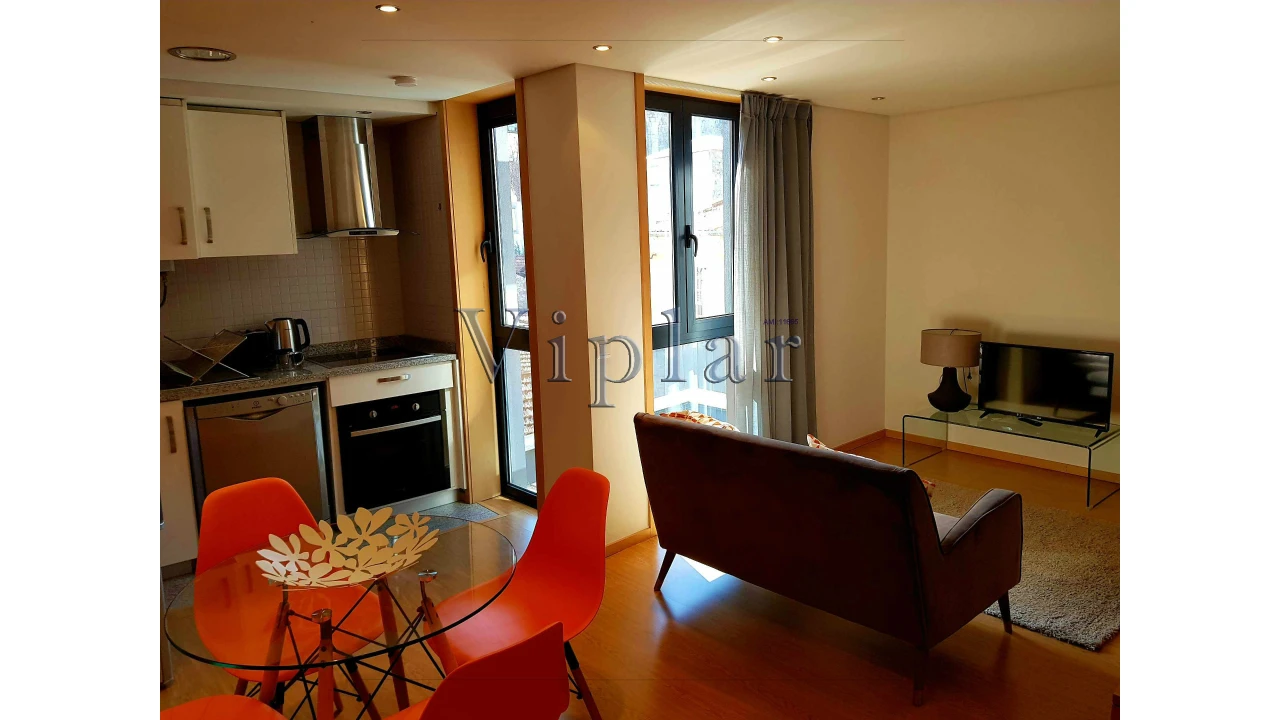 Prédio para Venda em Santa Marinha e São Pedro da Afurada Foto 8