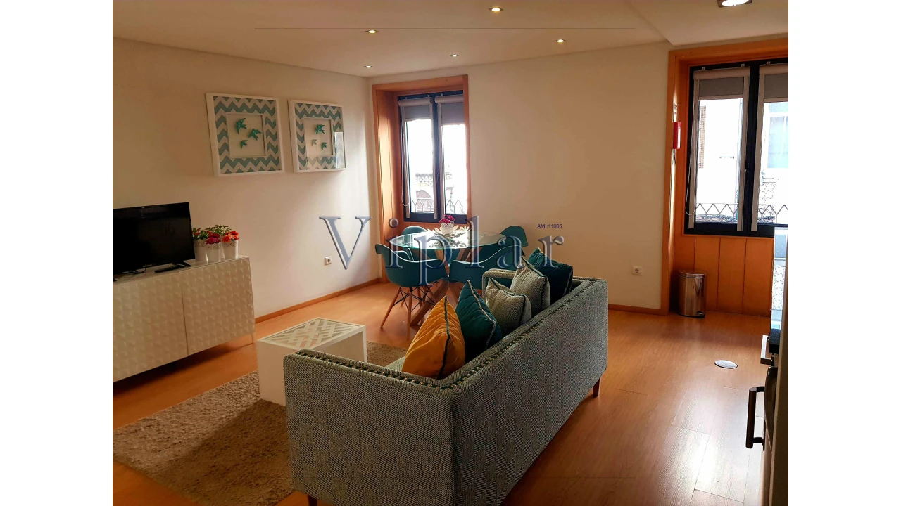 Prédio para Venda em Santa Marinha e São Pedro da Afurada Foto 19