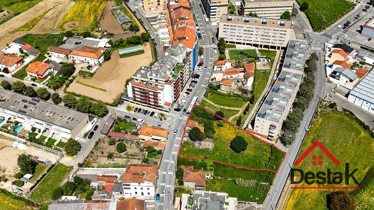 Terreno para Venda em Custóias, Leça do Balio e Guifões Foto 1
