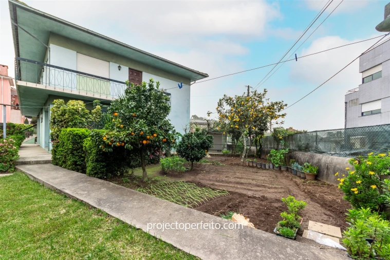 Moradia T3 para Venda em Lourosa Foto 17