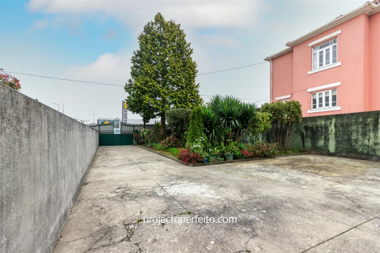 Moradia T3 para Venda em Lourosa Foto 5