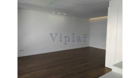 Apartamento T4 para Venda em Cedofeita, Santo Ildefonso, Sé, Miragaia, São Nicolau e Vitória