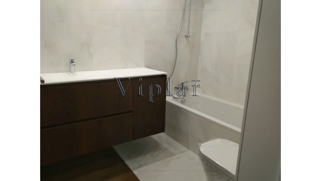Apartamento T4 para Venda em Cedofeita, Santo Ildefonso, Sé, Miragaia, São Nicolau e Vitória Foto 30
