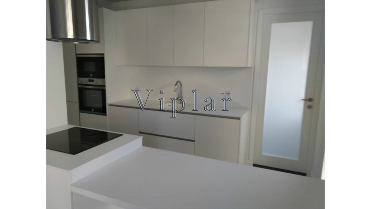 Apartamento T4 para Venda em Cedofeita, Santo Ildefonso, Sé, Miragaia, São Nicolau e Vitória Foto 5