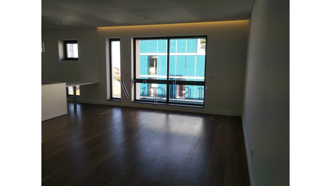 Apartamento T4 para Venda em Cedofeita, Santo Ildefonso, Sé, Miragaia, São Nicolau e Vitória Foto 2