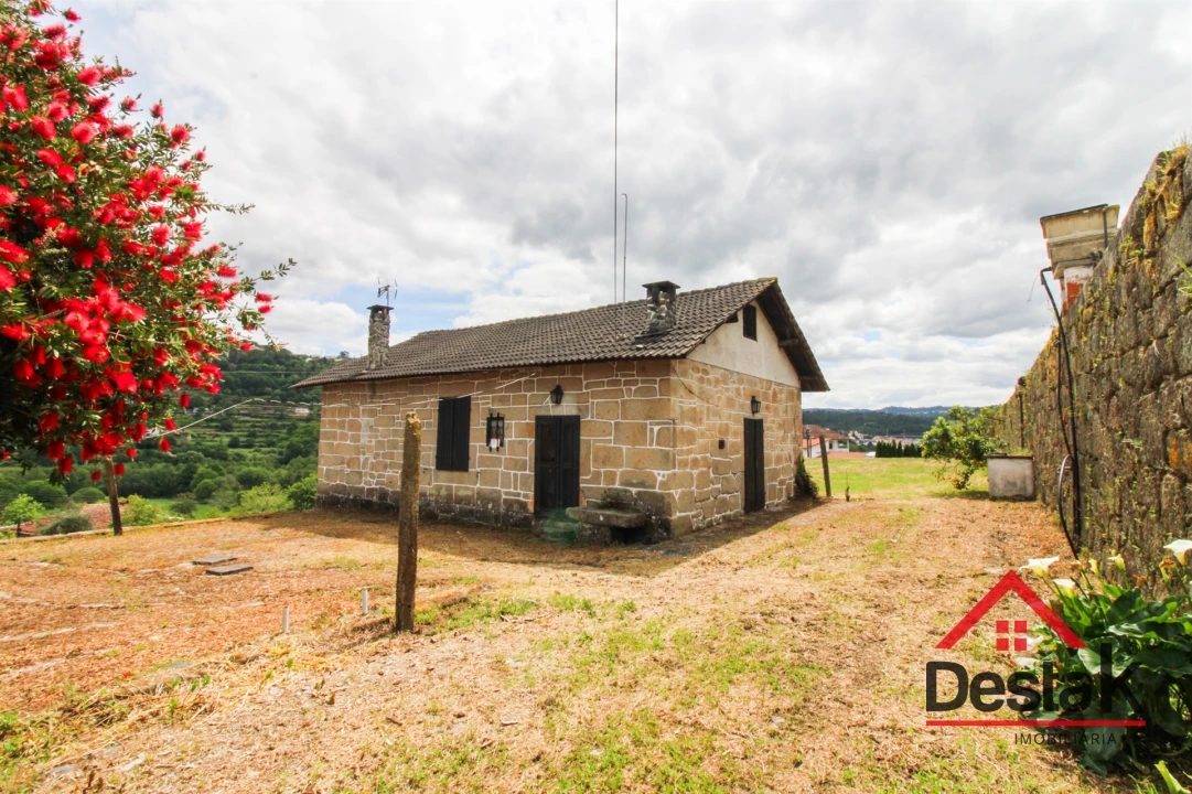 Quinta T4 para Venda em São Pedro do Sul, Várzea e Baiões Foto 1