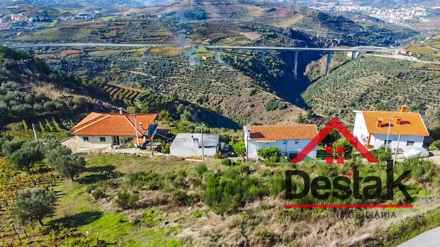 Terreno para Venda em Parada do Bispo e Valdigem Foto 14