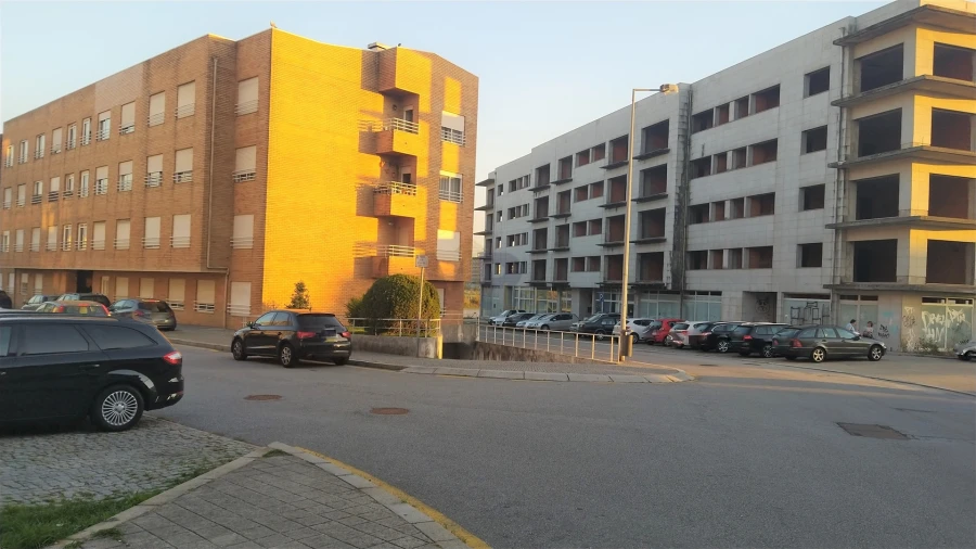 Terreno para Venda em Paranhos Foto 2