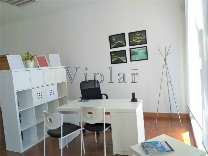 Loja para Venda em Pedrouços Foto 6