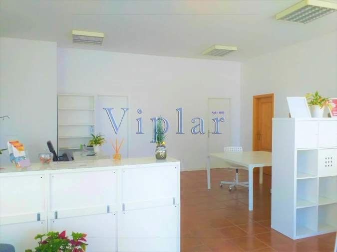 Loja para Venda em Pedrouços Foto 5